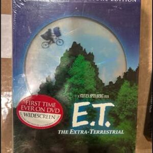 New ~E.T. the Extra-Terrestrial 2-
Disc Limited Collector's Edition DVD set.
